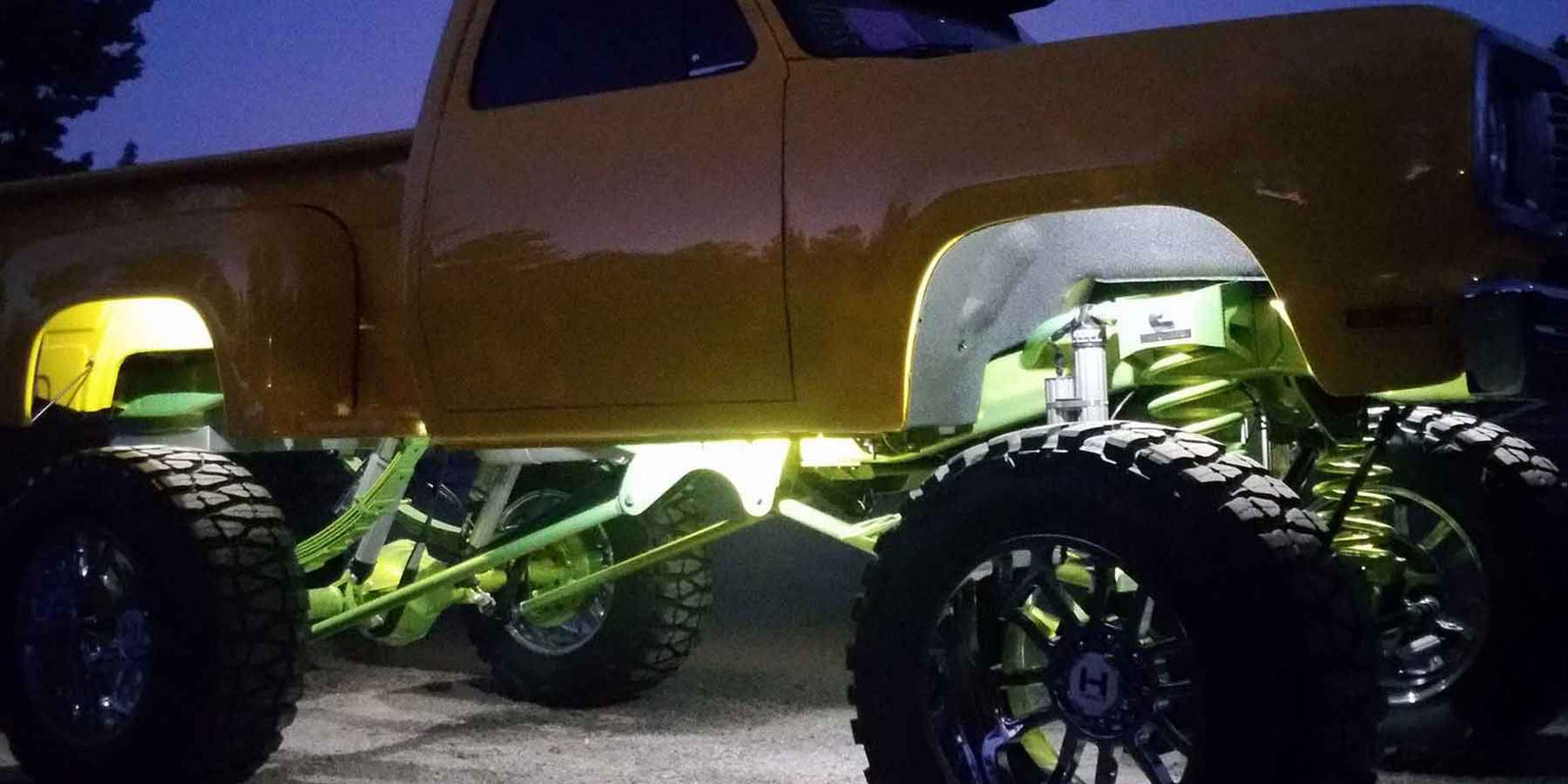 LED rock light Jeep Wrangler Rubicon Gladiator Truck ATV UTV Bronco Polaris RZR Canam Maverick waterproof under glow neon magnetic LUX Lighting Systems high power 