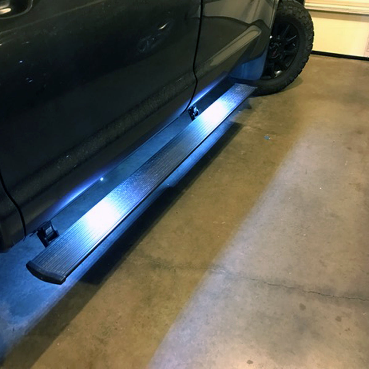 MONSTER 4 Piece White LED Rock Lights  – Direct-Connect™